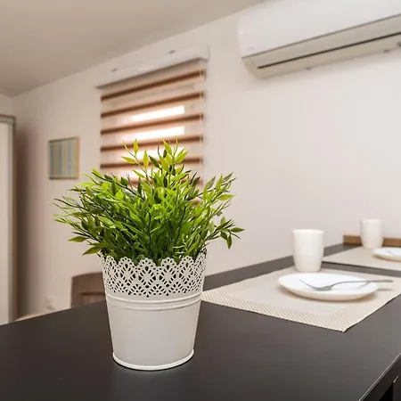 Apartment Em-da