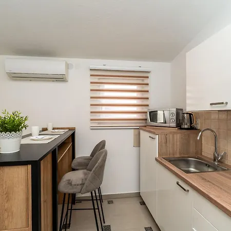 Apartment Em-da